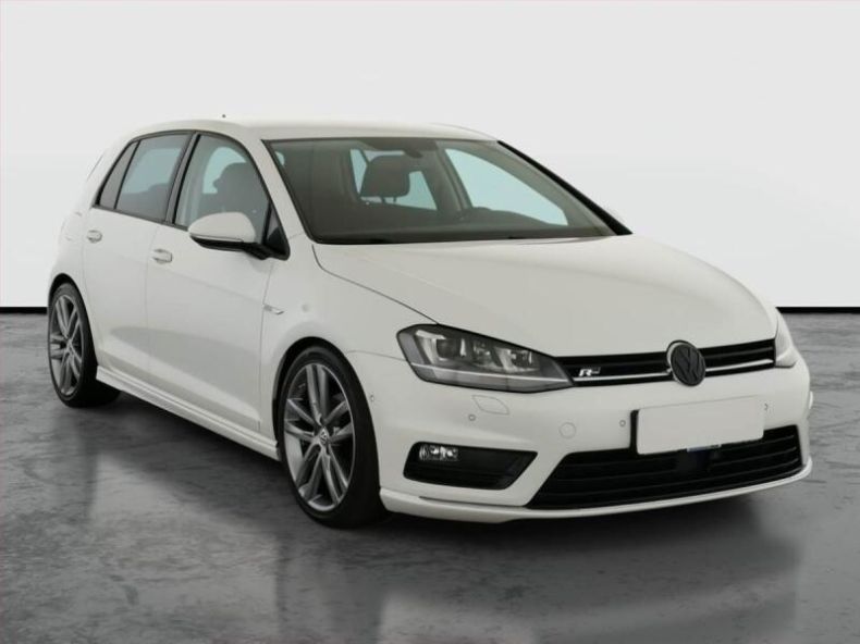 Volkswagen Golf - hlavní foto