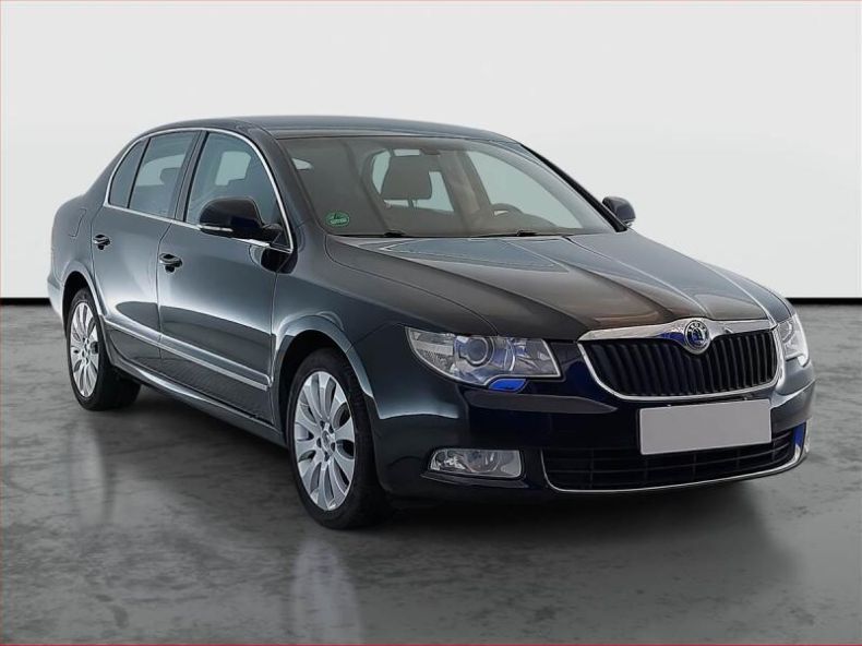 Škoda Superb - hlavní foto
