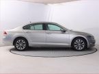 Volkswagen Passat - fotka číslo 5