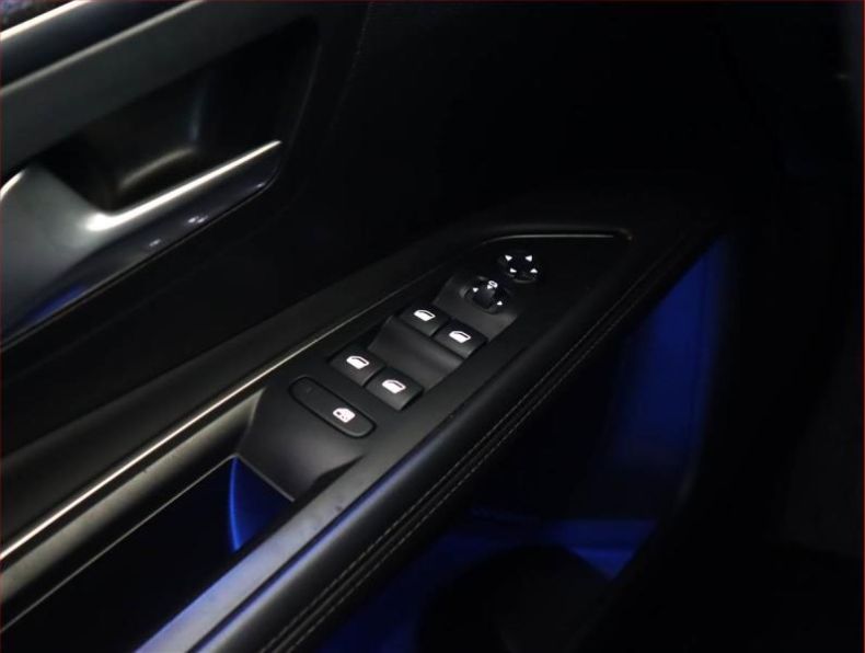 Peugeot 3008 - hlavní fotka