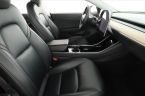 Tesla Model 3 - fotka číslo 8