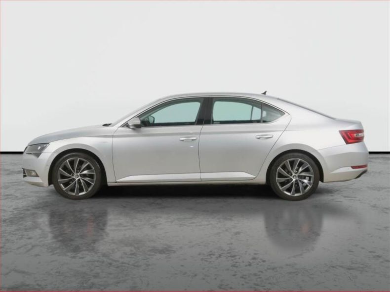 Škoda Superb - hlavní fotka