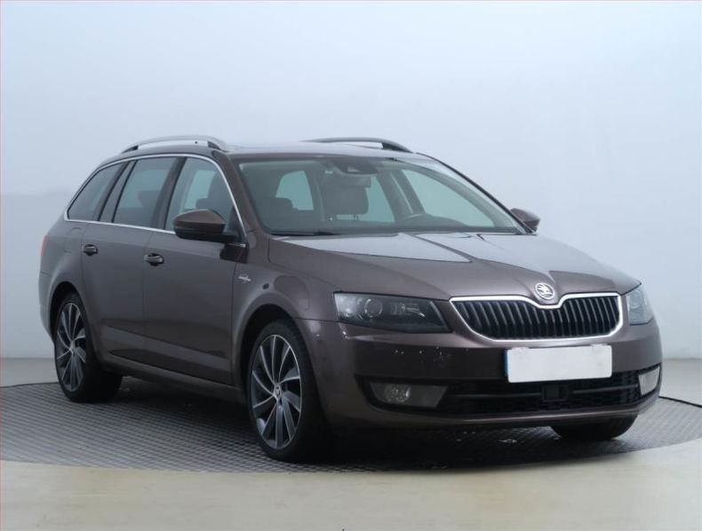 Škoda Octavia - hlavní fotka