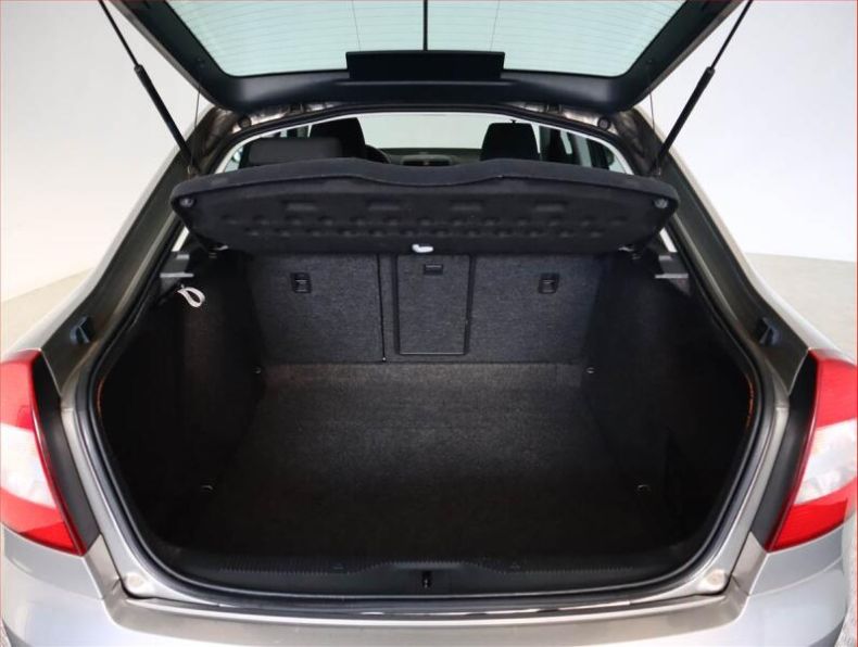 Škoda Octavia - hlavní fotka