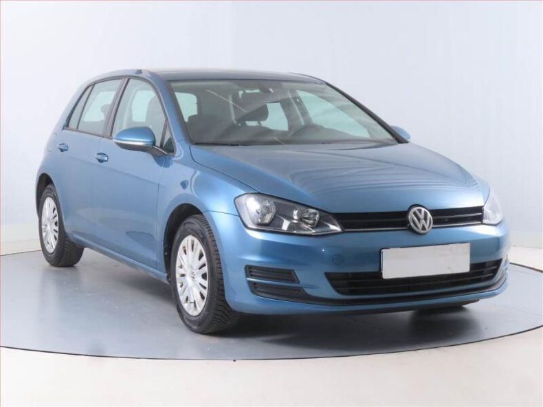 Volkswagen Golf - hlavní foto