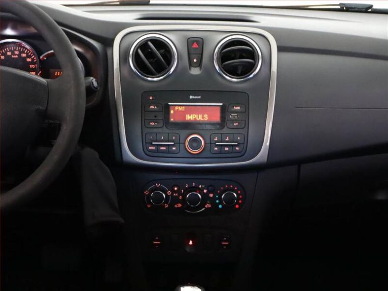 Dacia Sandero - hlavní fotka