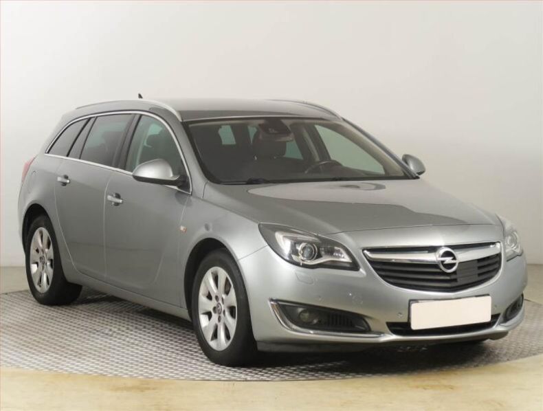 Opel Insignia - hlavní foto