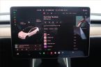 Tesla Model 3 - fotka číslo 22