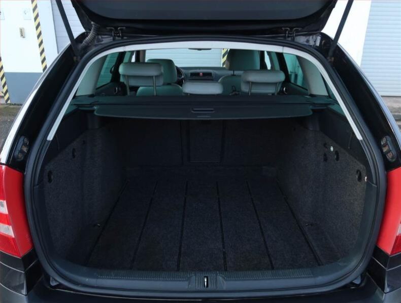 Škoda Octavia - hlavní fotka