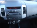 Mitsubishi Outlander - fotka číslo 11