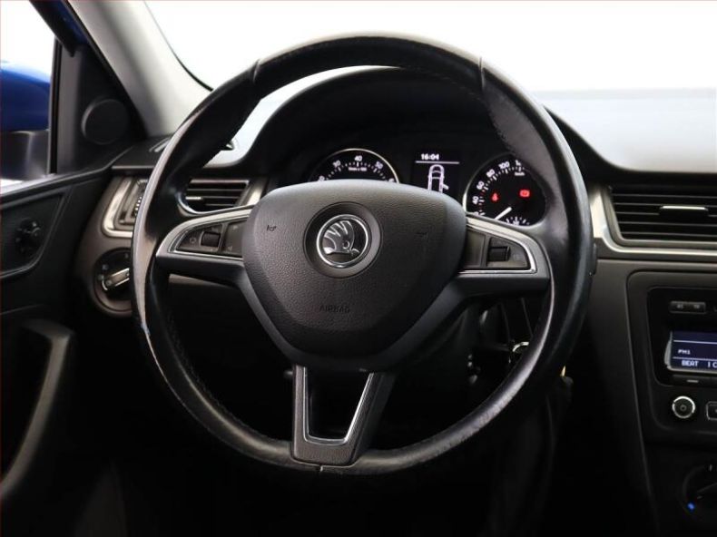 Škoda Rapid - hlavní fotka