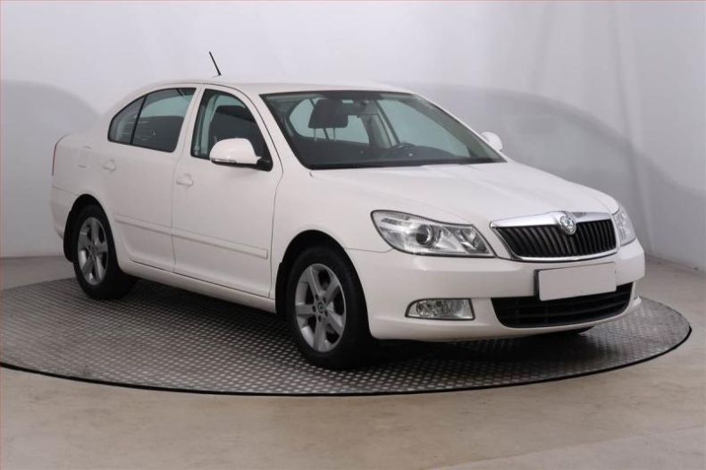 Škoda Octavia - hlavní fotka