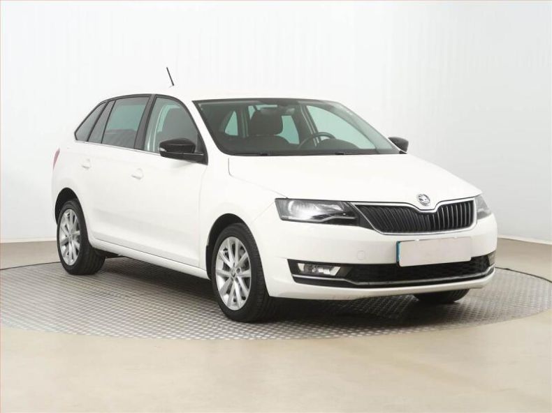 Škoda Rapid - hlavní foto