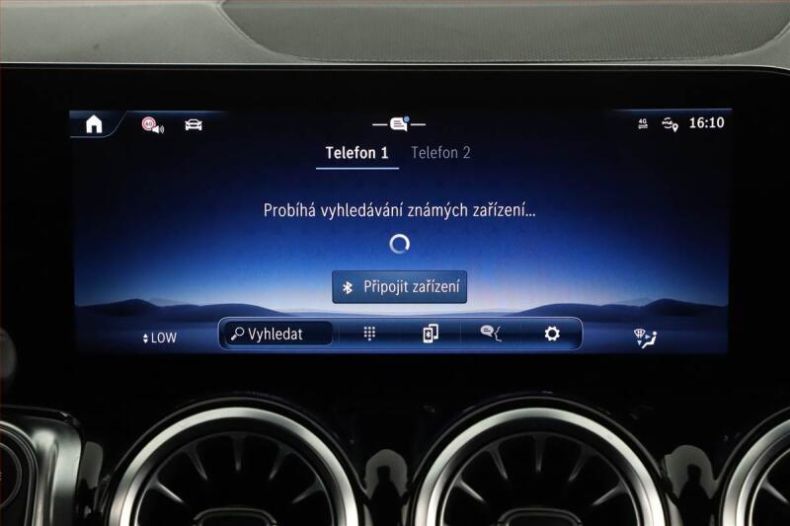 Mercedes GLB - hlavní fotka