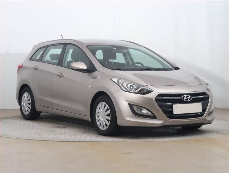 Hyundai i30 - hlavní foto
