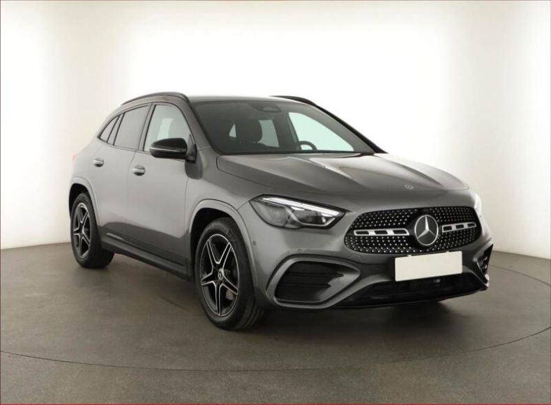 Mercedes Třída GLA - hlavní foto