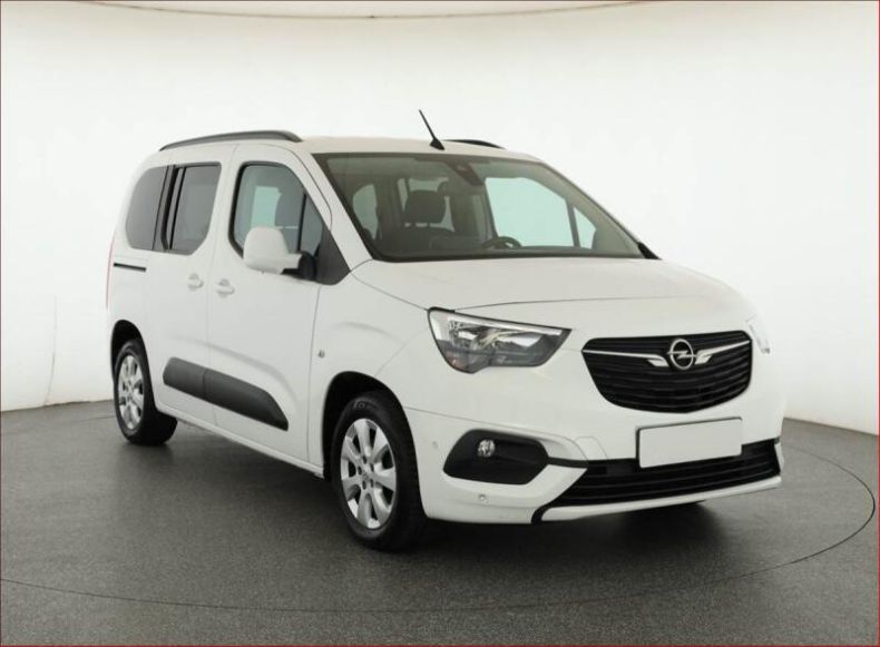 Opel Combo - hlavní foto