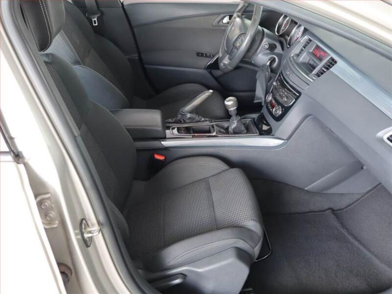 Peugeot 508 - hlavní fotka