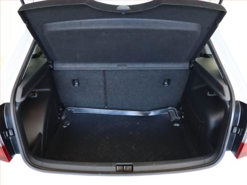 Škoda Rapid - hlavní fotka