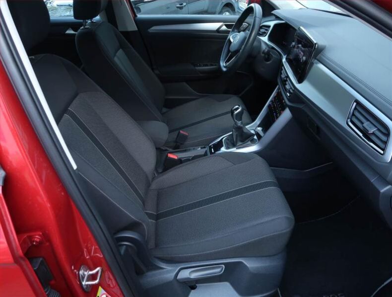 Volkswagen T-Roc - hlavní fotka