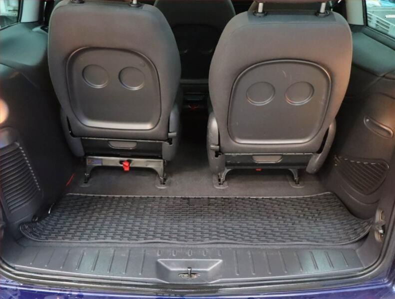 Seat Alhambra - hlavní fotka