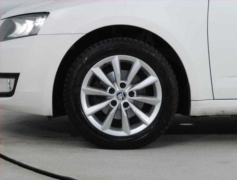 Škoda Octavia - hlavní fotka