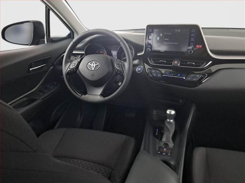 Toyota C-HR - hlavní fotka