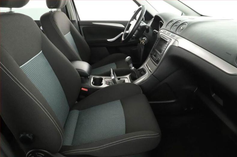 Ford S-MAX - hlavní fotka