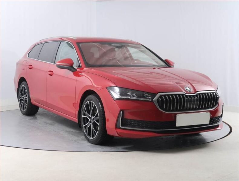 Škoda Superb - hlavní foto