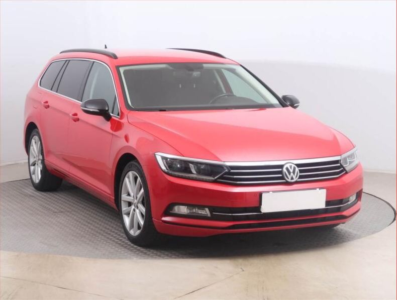 Volkswagen Passat - hlavní fotka inzerátu