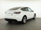 Tesla Model Y - fotka číslo 4