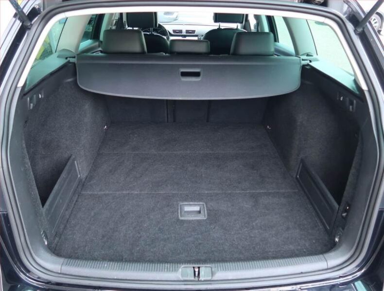 Volkswagen Passat - hlavní fotka