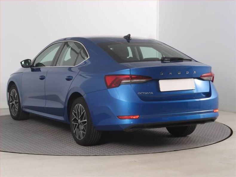 Škoda Octavia - hlavní fotka