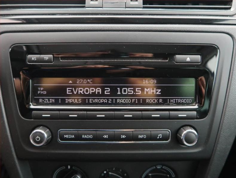 Škoda Rapid - hlavní fotka