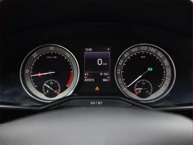 Škoda Superb - hlavní fotka