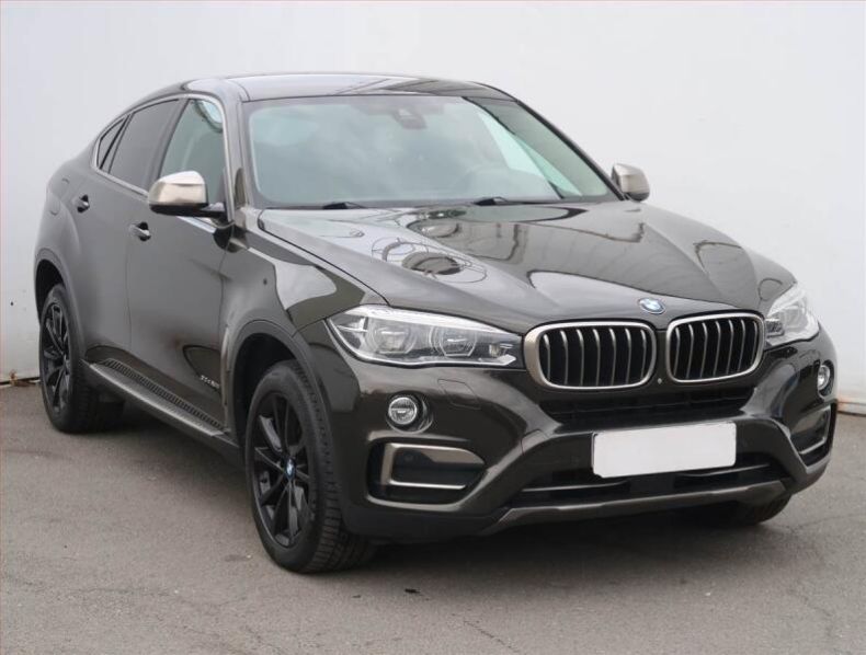 BMW X6 - hlavní foto