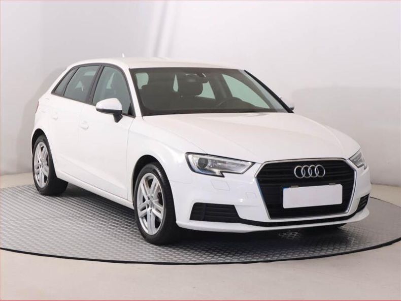 Audi A3 - hlavní fotka