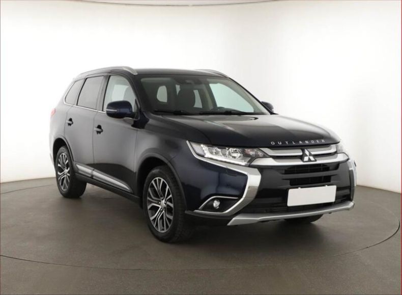 Mitsubishi Outlander - hlavní foto