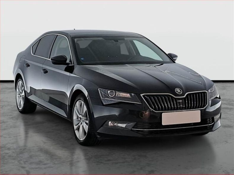 Škoda Superb - hlavní foto