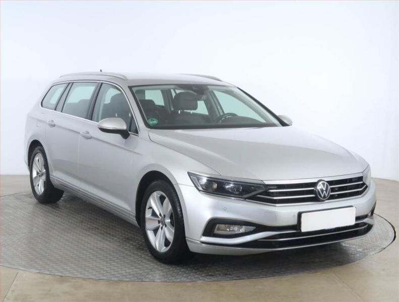 Volkswagen Passat - hlavní foto