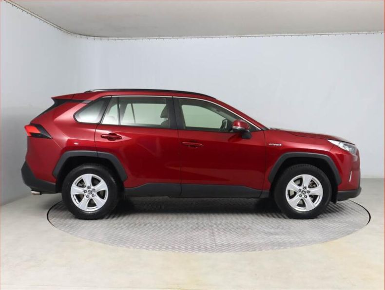 Toyota RAV 4 - hlavní fotka