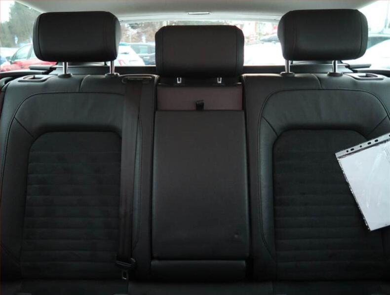 Volkswagen Passat - hlavní fotka