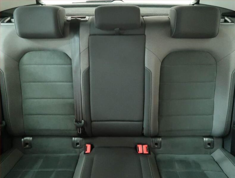 Volkswagen Golf - hlavní fotka