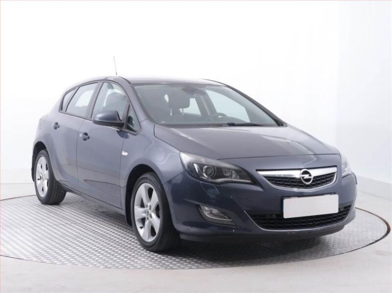 Opel Astra - hlavní fotka inzerátu