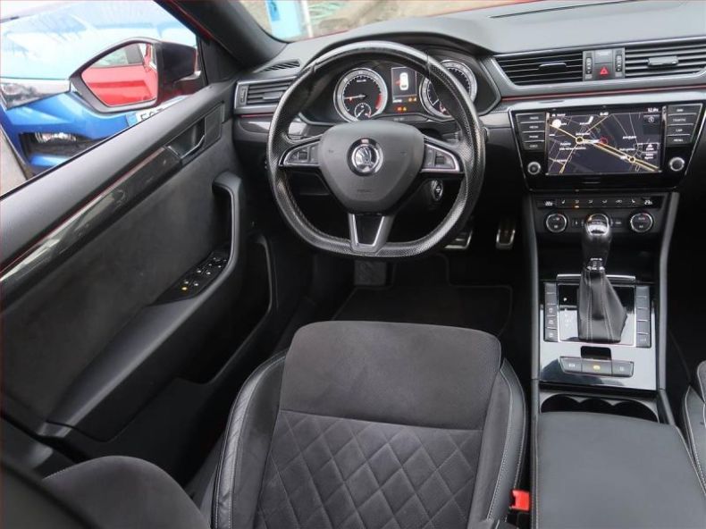 Škoda Superb - hlavní fotka