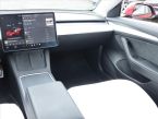 Tesla Model 3 - fotka číslo 7