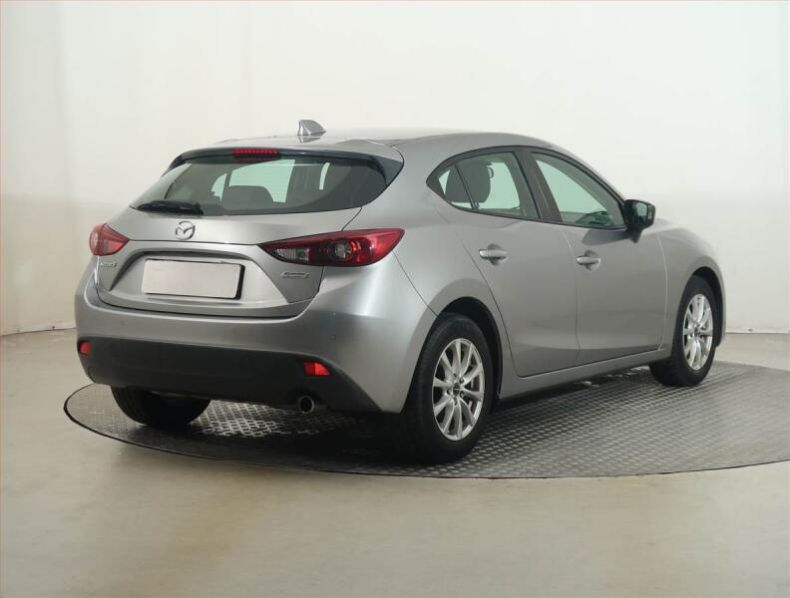 Mazda 3 - hlavní fotka