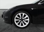 Tesla Model 3 - fotka číslo 11