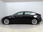 Tesla Model 3 - fotka číslo 2