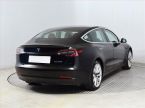 Tesla Model 3 - fotka číslo 4